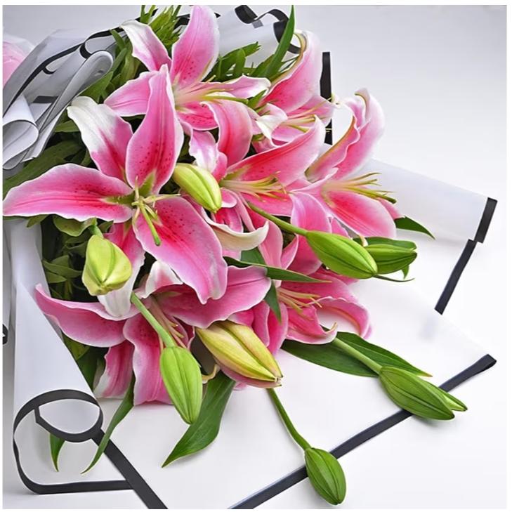 Lily bouquet - Image 3